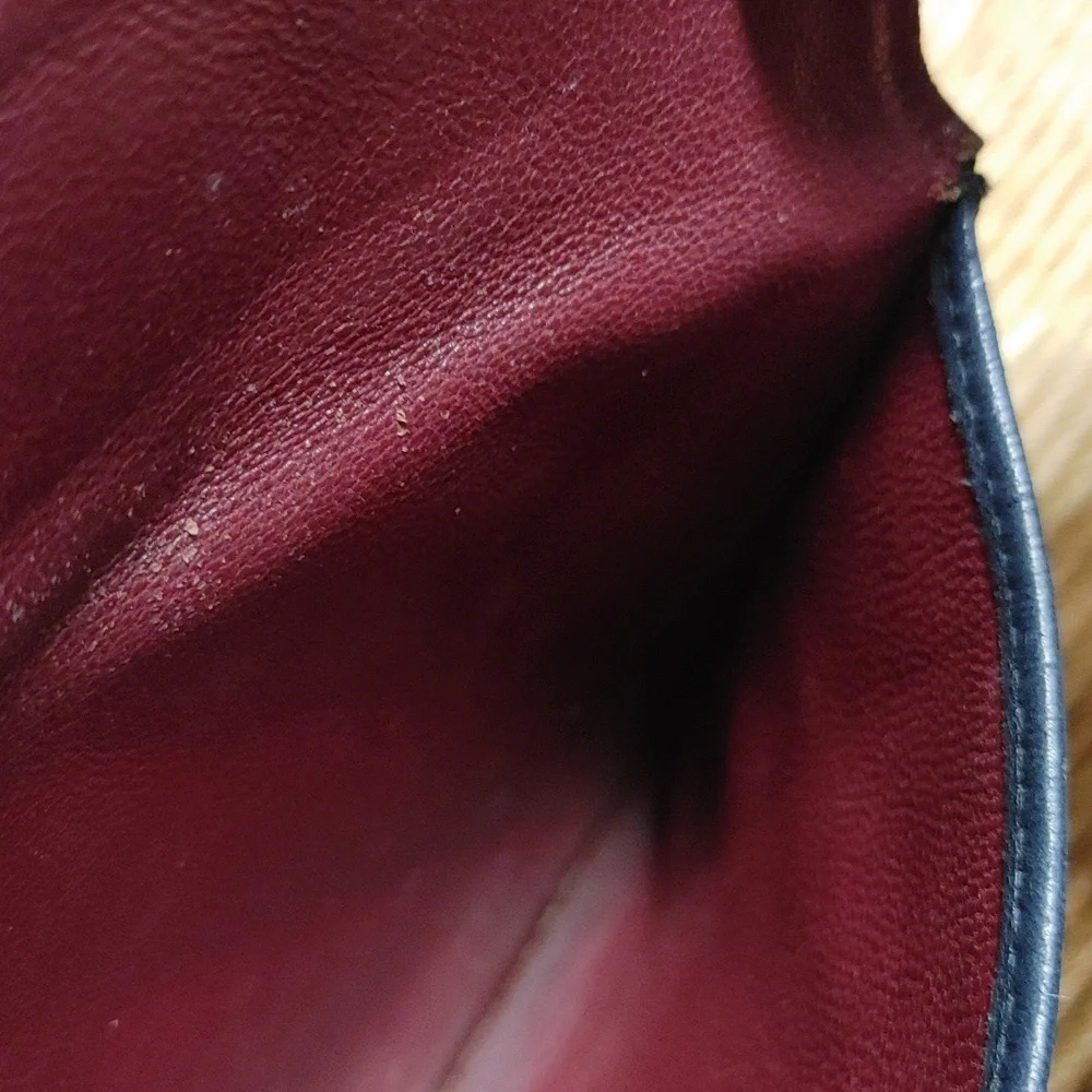 Vintage CHANEL Navy Quilted Leather Wallet - Picture 13 of 17